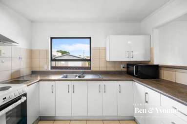 2/50 Panorama Road_3