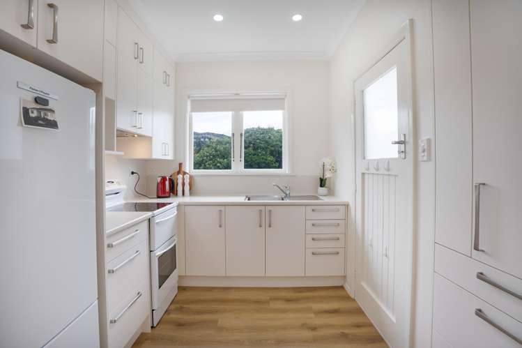 30 Tawa Terrace Tawa_6