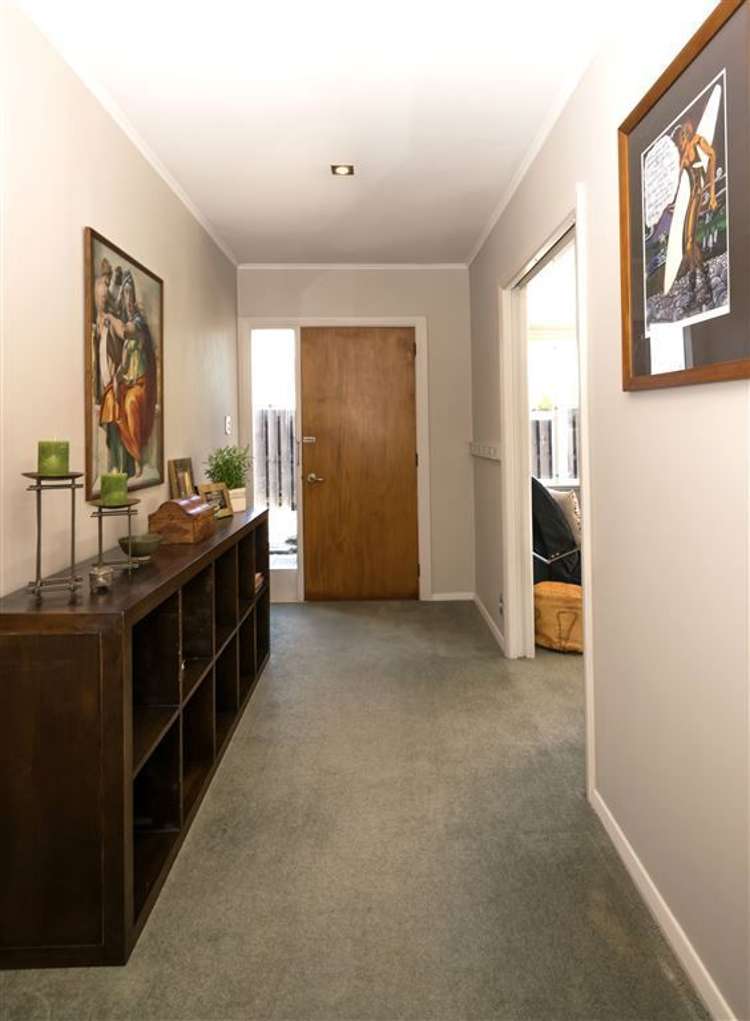 25 Newbourne Crescent Redwoodtown_10