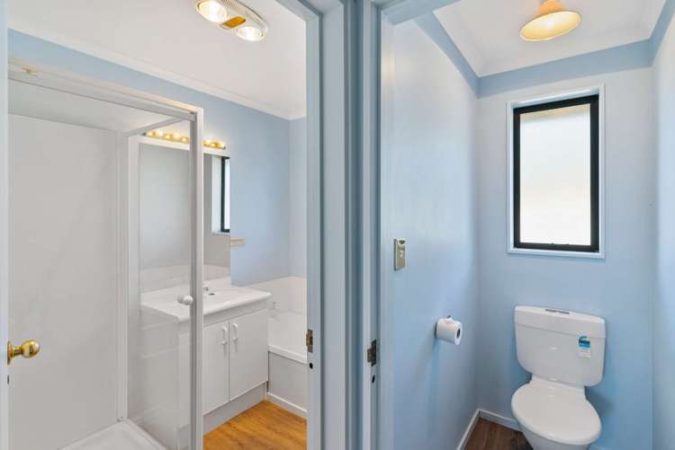 7 Durrell Way Rolleston_15