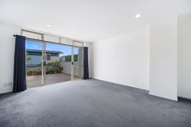2A/20 Ian Marwick Place 10868_2