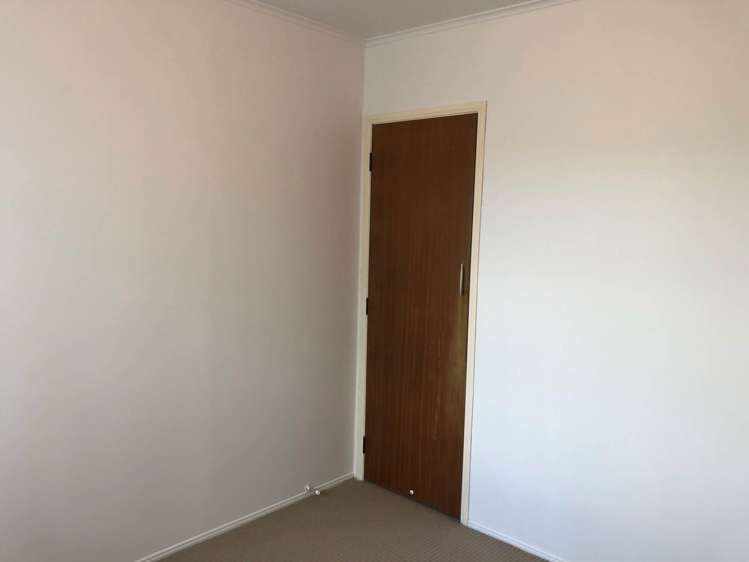 4/11 Cornwall Park Avenue Epsom_5