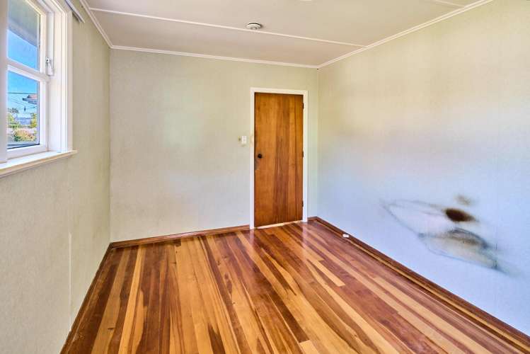 4 Reuben Grove Naenae_6