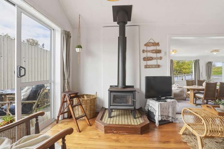 12 Kerr Street Karitane_4