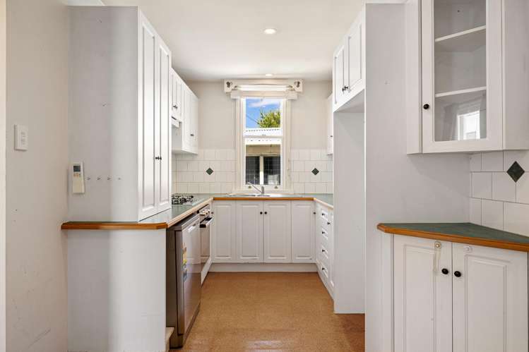 10 Wildberry Street Woolston_8