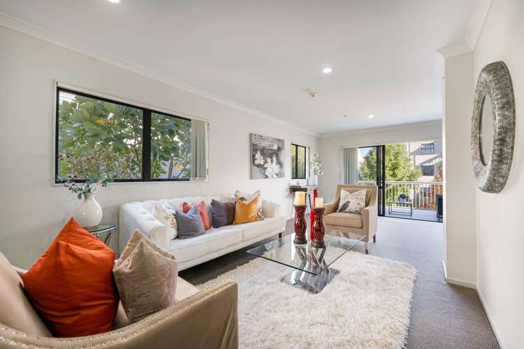 1/46 Carlos Drive Flat Bush_6