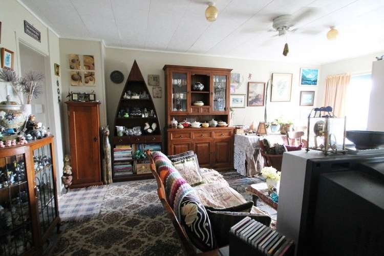 35e Springs Road Parakai_15