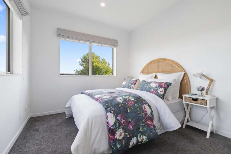 22 Knoll Rise Pukekohe_12