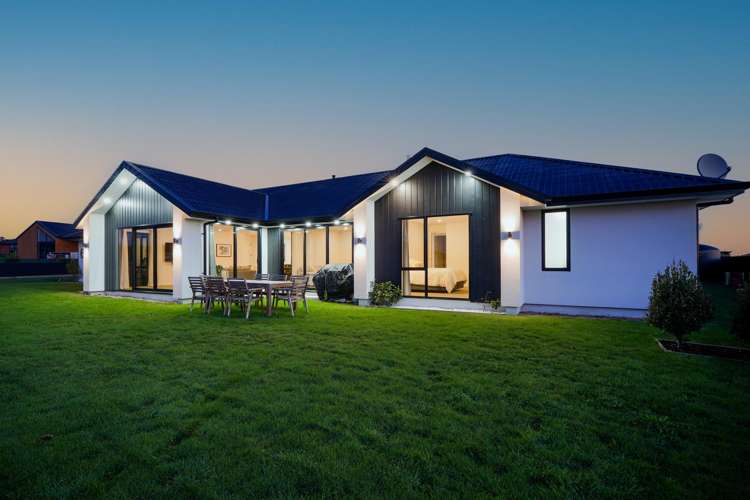 6 Chatham Rise Seaward Bush_52