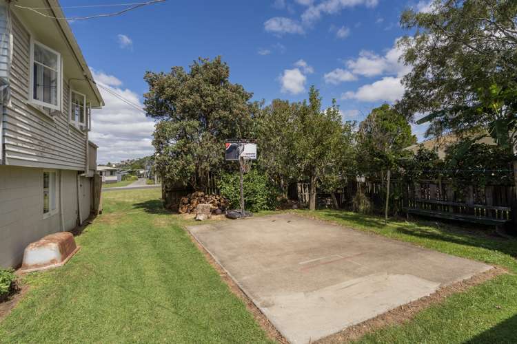 3 Daphne Road Tairua_32