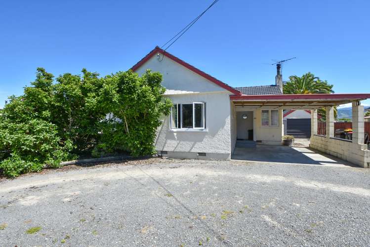 394 High Street South Carterton_16