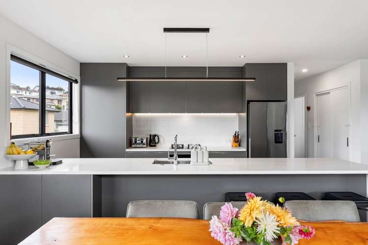 13 Weka Close Red Beach_15