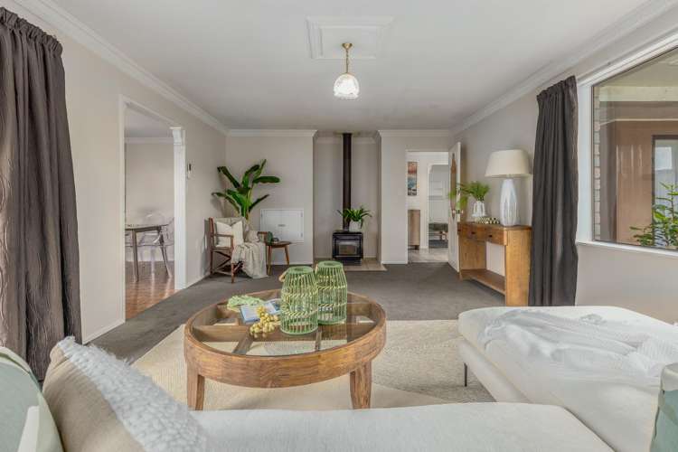 76 Belvedere Avenue Waikanae_1