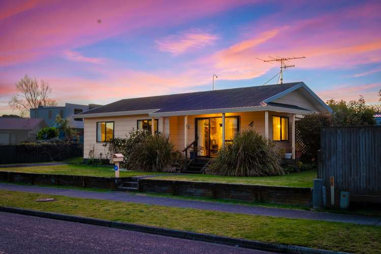 83 Queens Road Waikanae Beach_27