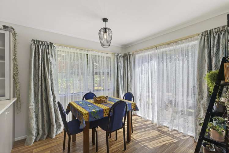 32 Beaumont Crescent Frankleigh Park_10