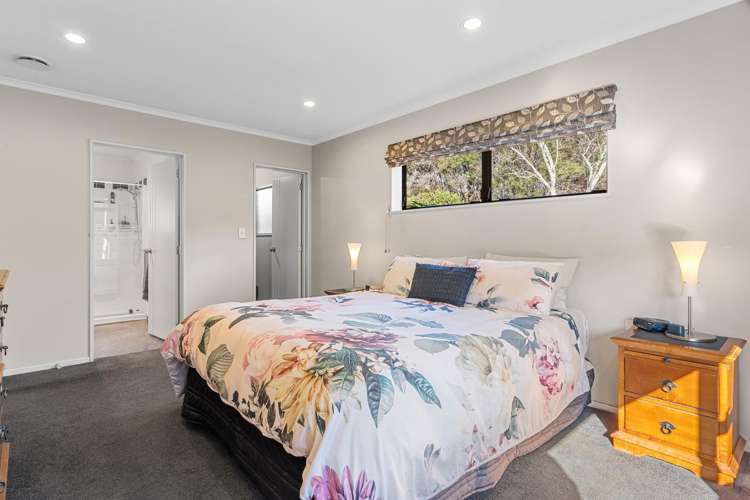 17 Coleridge Place Stoke_10