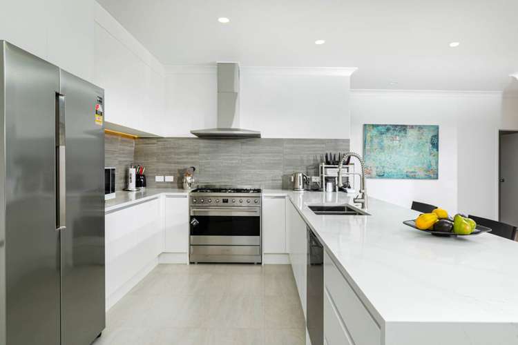 1 Kimberly Grove Greenhithe_7