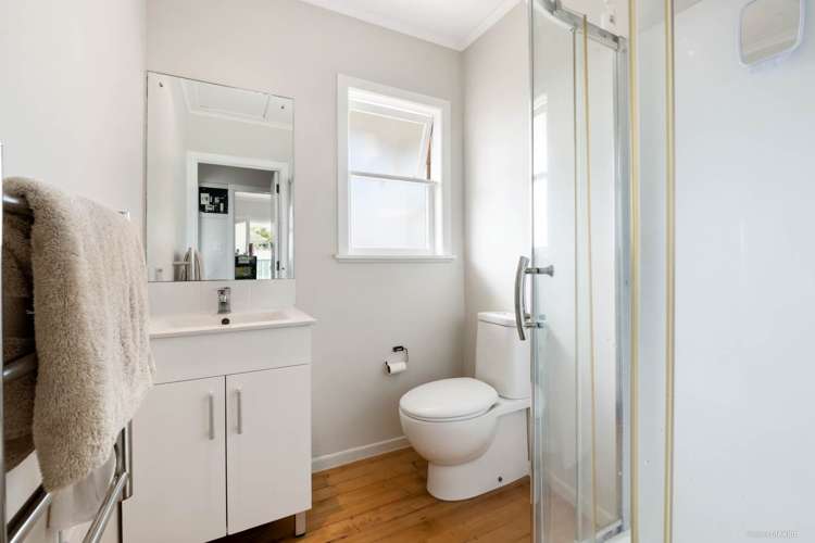 6/13 Creamer Avenue Belmont_5