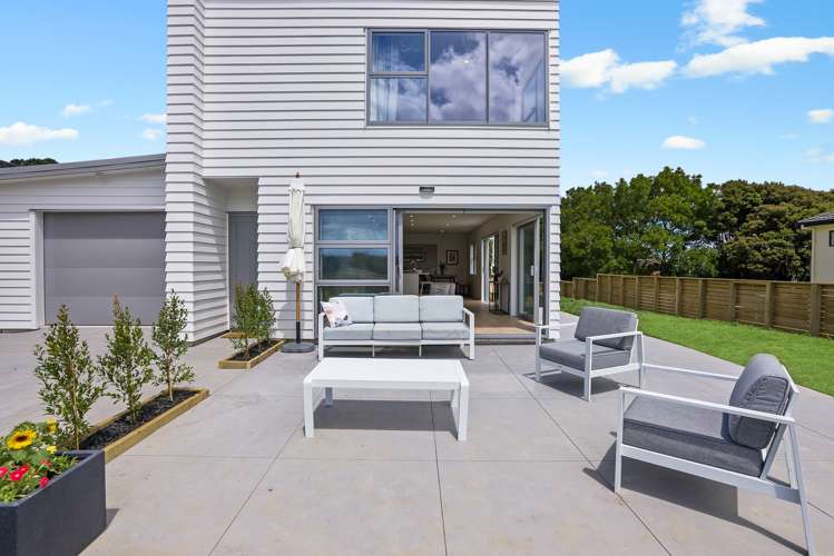 14 Mayall Avenue Beach Haven_24