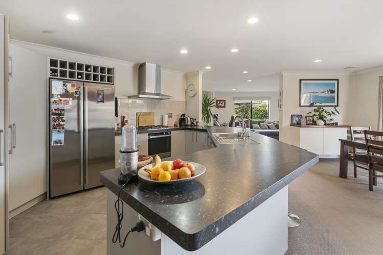 27 Ludlam Way Otaki_4