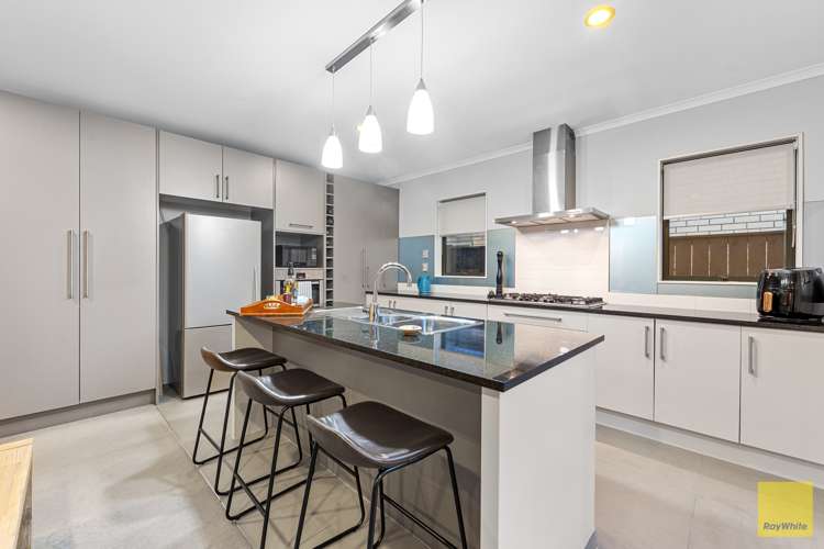 60 Castlederg Drive Flat Bush_10