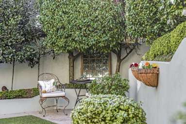 2/2 Martin Avenue_3