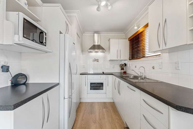 1/13 Marau Crescent Mission Bay_4