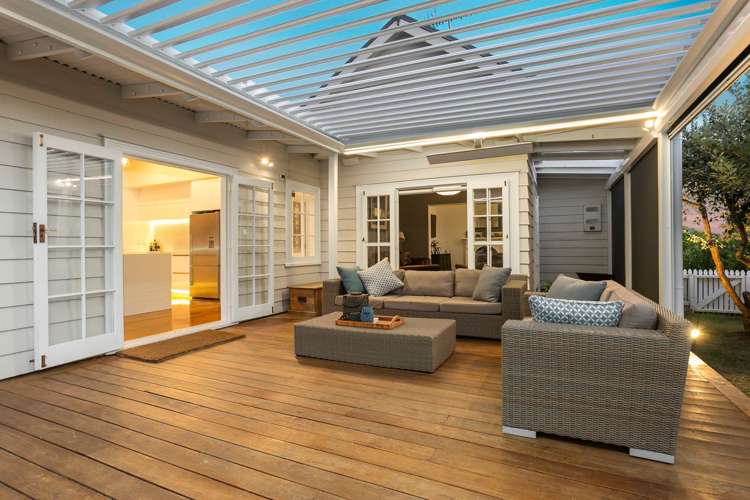 38 Mozeley Avenue Devonport_19