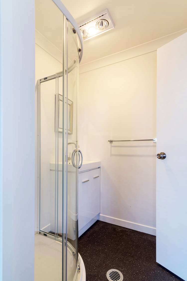 15b Herewini Street Victoria_6