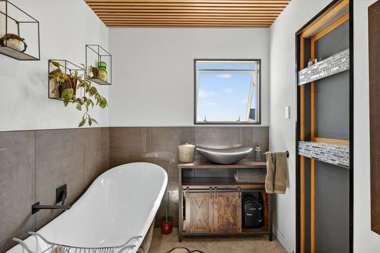 2/44 Shakespeare Road Waltham_15