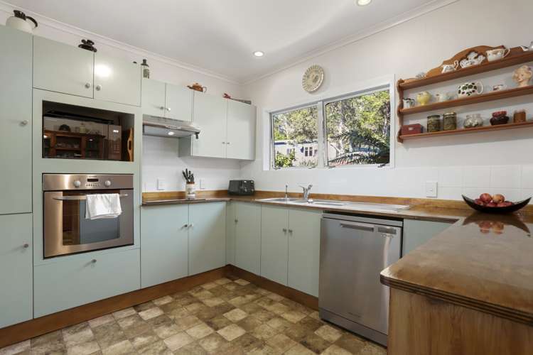 17 Western Road Laingholm_6