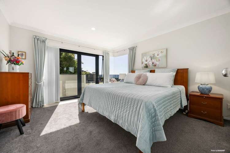 10 Waldorf Crescent Orewa_13