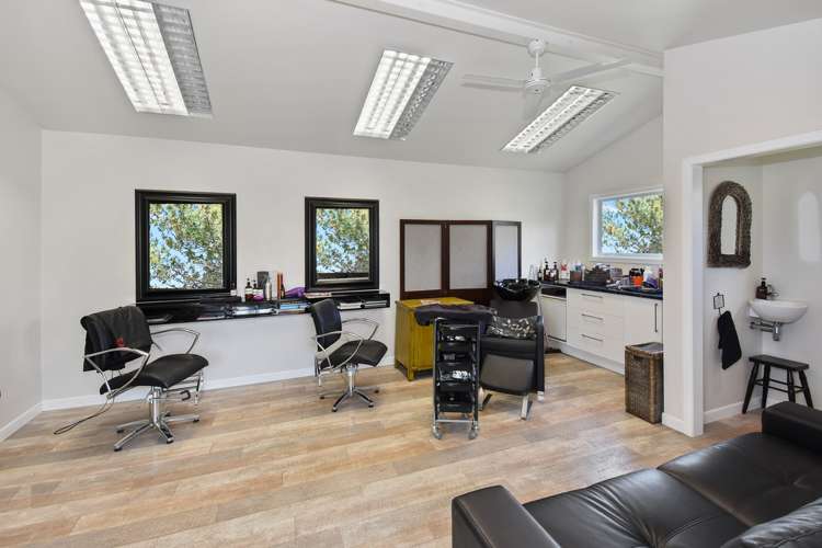 182 Clarks Beach Road Clarks Beach_14