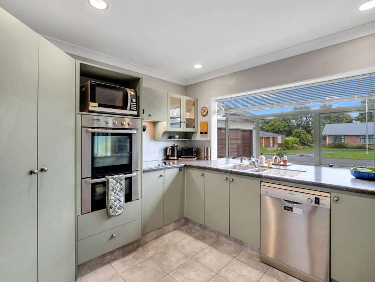 6 Holdsworth Drive Otamatea_9