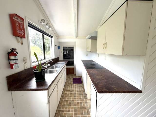 69 Easton Park Parade Glenfield_2