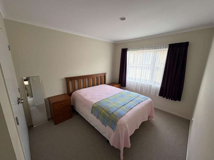 14 Roderick Place 11614_11