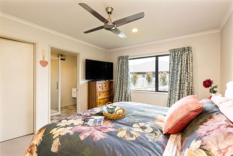 12 River Terrace Renwick_12