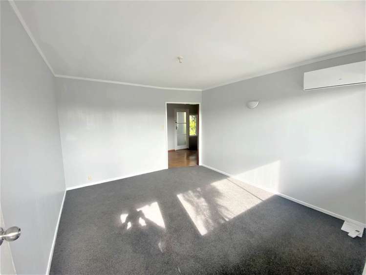 2/1a Divich Avenue Te Atatu South_1