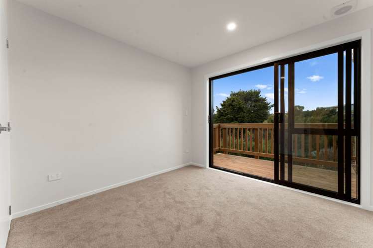 Johns Creek Crescent Silverdale_13