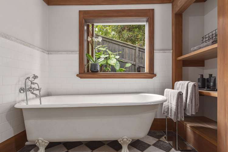 20 Seabreeze Road Narrow Neck_26