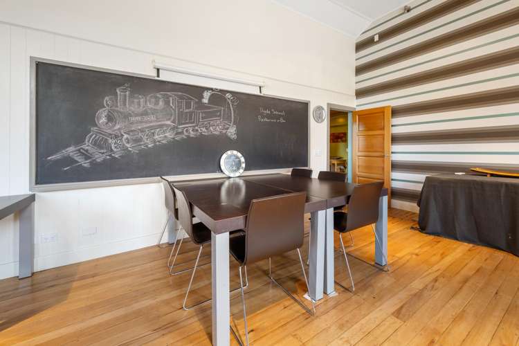 9125 Eton Street, Hyde Ranfurly_21