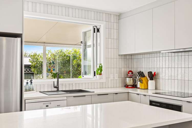 19 Brennan Avenue Te Atatu Peninsula_6