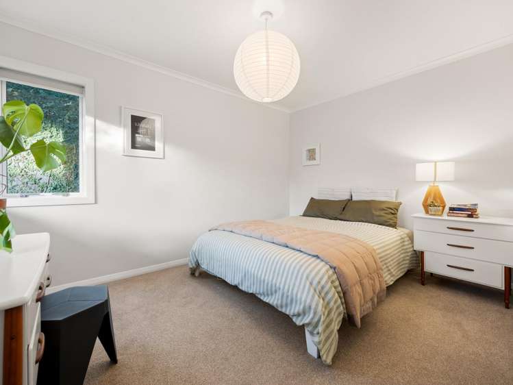16 Plunket Terrace Hamilton East_12