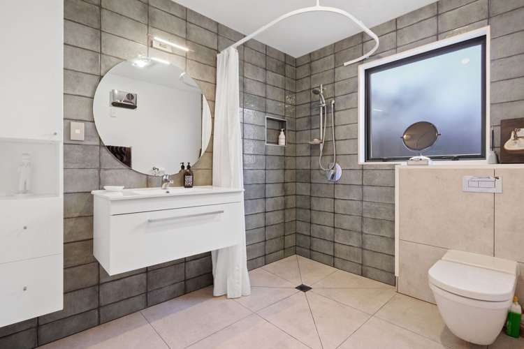 1/31 Main Road Redcliffs_8