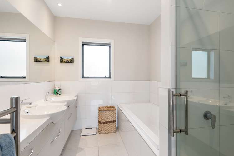 42 Grangewood Drive Lincoln_20