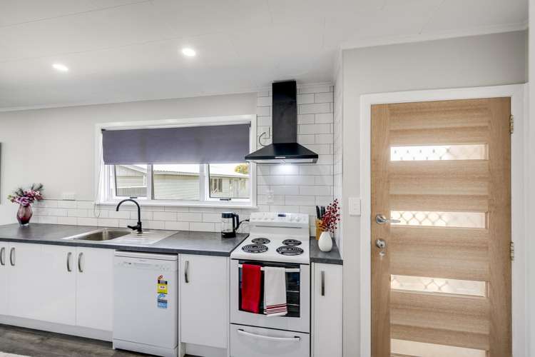 69 Clarence Cox Crescent Pirimai_14