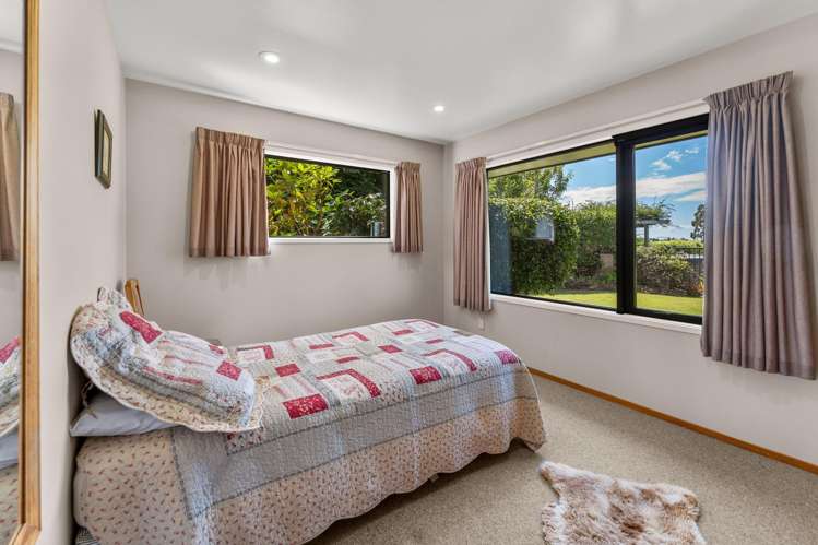 309 Golden Hills Road Redwood Valley_16