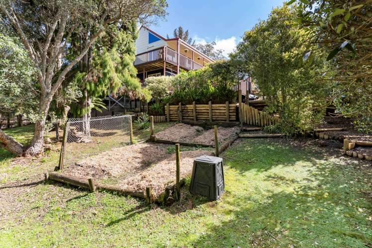 14 Longfellow Parade Glen Eden_28