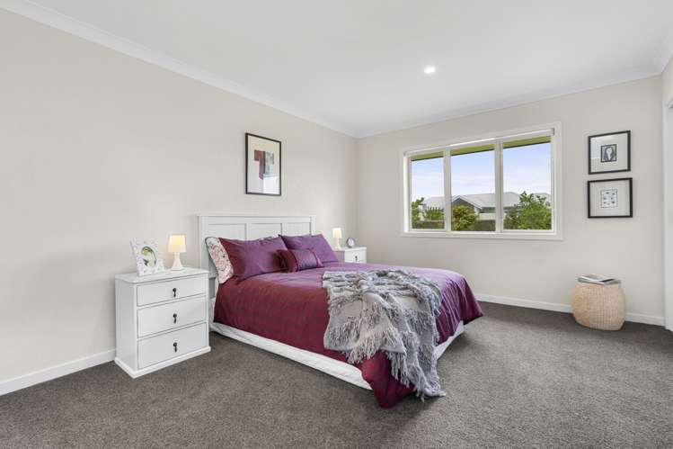 49 Baxter Michael Crescent Cambridge_16