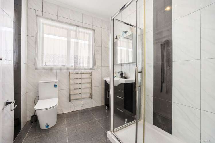 19 Dryden Avenue Papatoetoe_17